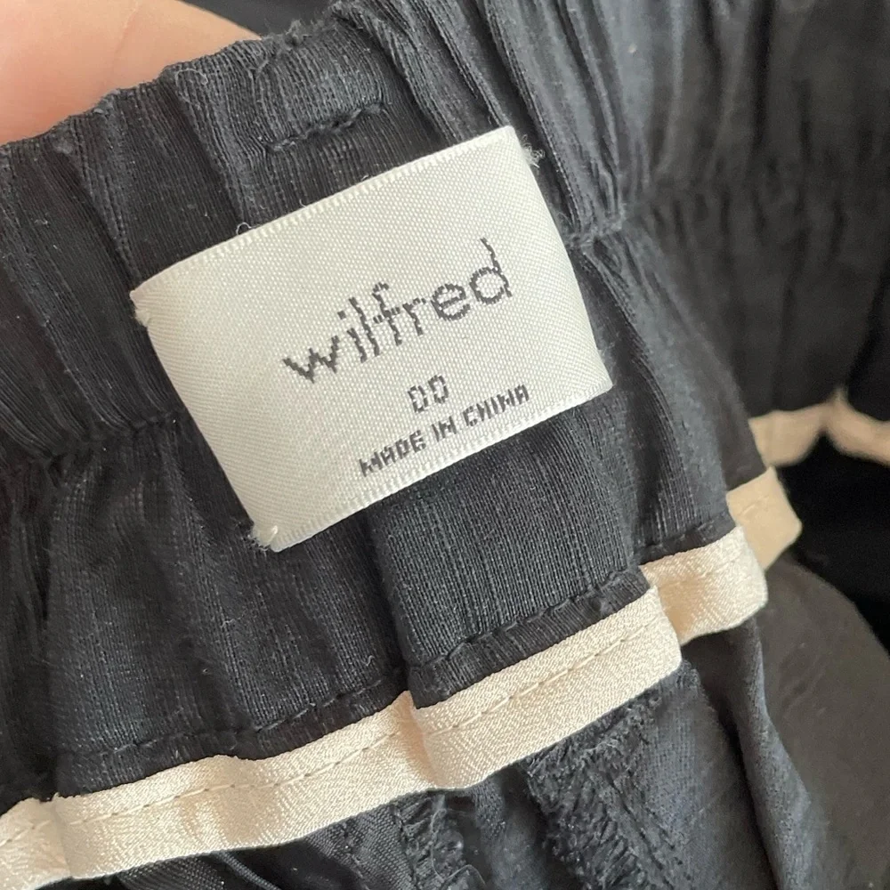 Aritzia Wilfred Kafka Belted Linen Cargo Pants High Rise Cropped
